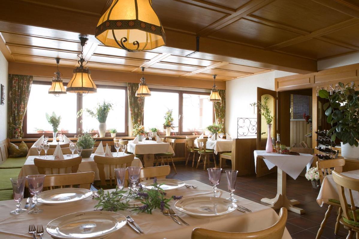 Landgasthaus Engel - Naturparkwirt Hoechenschwand Luaran gambar
